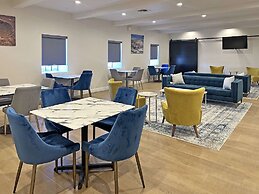 Clarion Pointe Winslow I-40