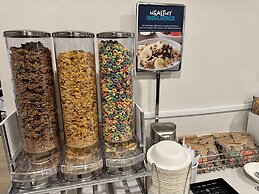 Clarion Pointe Winslow I-40