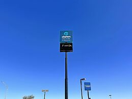 Clarion Pointe Winslow I-40