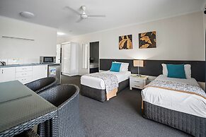 Colonial Palms Motor Inn