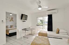 Colonial Palms Motor Inn