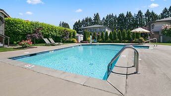 Clarion Pointe Mount Vernon - Burlington