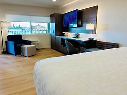 Clarion Pointe Mount Vernon - Burlington