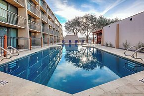 Ramada by Wyndham Austin South