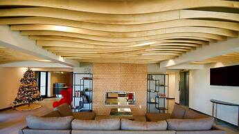 Ramada by Wyndham Austin South