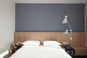 Hyatt Regency Paris Etoile