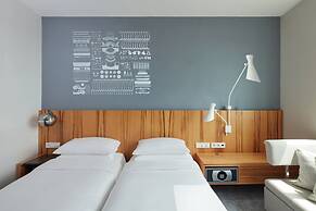 Hyatt Regency Paris Etoile
