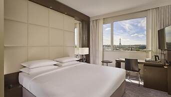 Hyatt Regency Paris Etoile