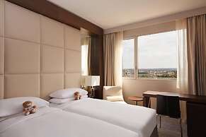 Hyatt Regency Paris Etoile