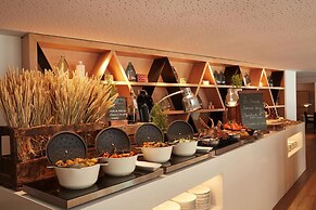 Hyatt Regency Paris Etoile