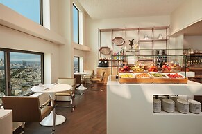 Hyatt Regency Paris Etoile