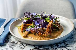 Hotel La Jolla, Curio Collection by Hilton