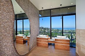 Hotel La Jolla, Curio Collection by Hilton