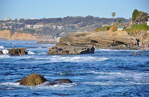 Hotel La Jolla, Curio Collection by Hilton