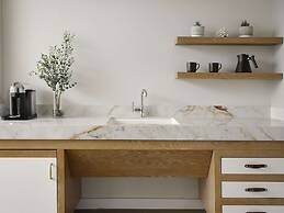 Hotel La Jolla, Curio Collection by Hilton