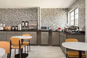 Baymont by Wyndham Blackwell I-35