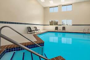 Baymont by Wyndham Blackwell I-35
