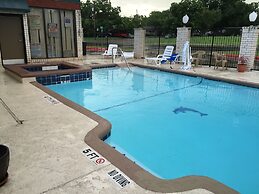 Days Inn by Wyndham New Braunfels