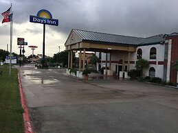 Days Inn by Wyndham New Braunfels