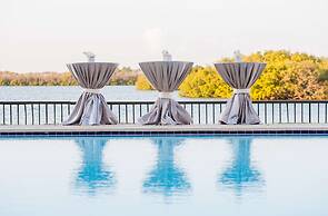 DoubleTree by Hilton Tampa Rocky Point Waterfront