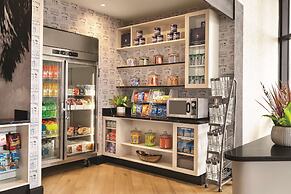 DoubleTree by Hilton Tampa Rocky Point Waterfront