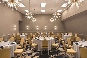 DoubleTree by Hilton Tampa Rocky Point Waterfront