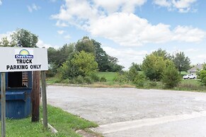 Days Inn by Wyndham Richmond