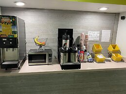 Days Inn by Wyndham Richmond