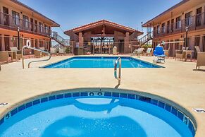 Quality Inn Benson I-10 Exit 304