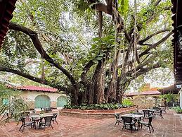 El Embajador, a Royal Hideaway Hotel