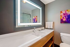 La Quinta Inn & Suites by Wyndham Seattle Federal Way