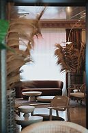 Henry II Hotel