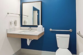 Spark by Hilton Moline Quad Cities