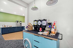 Spark by Hilton Moline Quad Cities