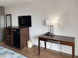 Motel 6 Opelika, AL