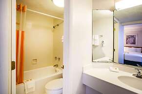 La Quinta Inn by Wyndham Norfolk Virginia Beach