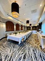 DoubleTree by Hilton Hotel Modesto
