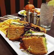 DoubleTree by Hilton Hotel Modesto