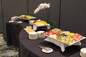 DoubleTree by Hilton Hotel Modesto