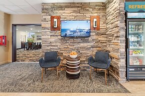 Clarion Pointe Galveston - Beachfront