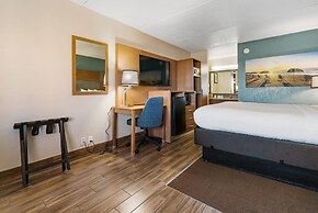 Clarion Pointe Galveston - Beachfront