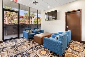 Clarion Pointe Galveston - Beachfront