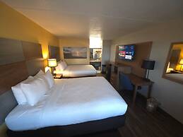 Clarion Pointe Galveston - Beachfront