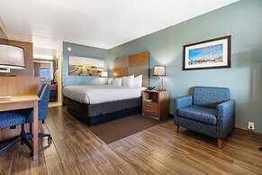 Clarion Pointe Galveston - Beachfront