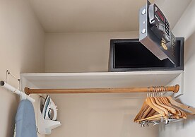 Castle Bamboo Waikīkī Hotel