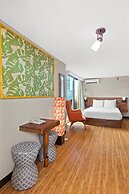 Castle Bamboo Waikīkī Hotel