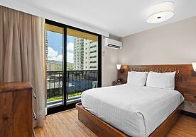 Castle Bamboo Waikīkī Hotel