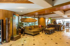 Castle Bamboo Waikīkī Hotel