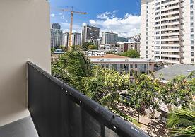 Castle Bamboo Waikīkī Hotel