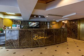 Castle Bamboo Waikīkī Hotel